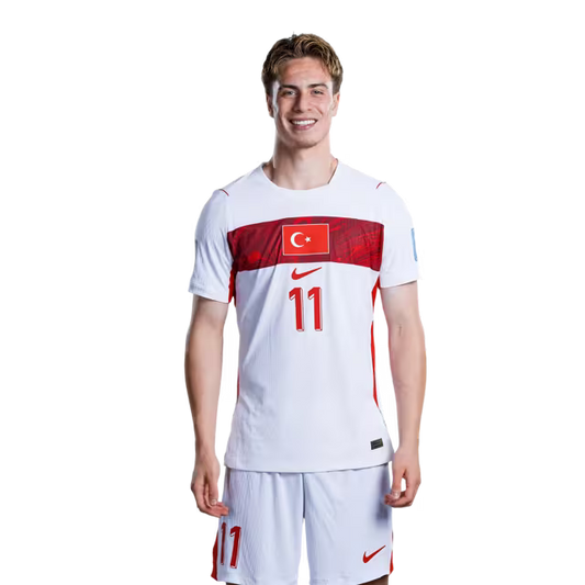 Türkiye 2026 Dünya Kupası Forması - Oyuncu Versiyonu - Forvetler: No. 11 Kenan YILDIZ, No. 17 İrfan Can KAHVECI, No. 19 Yunus AKGÜN