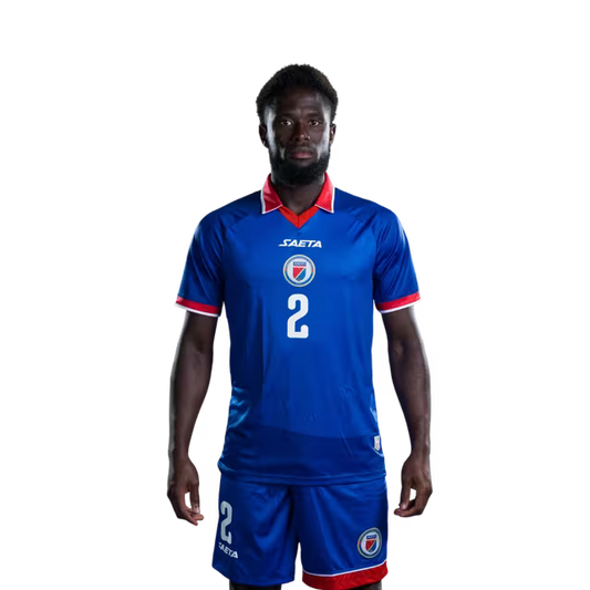 Mayo foutbòl koup di mond Ayiti 2026 vèsyon jwè vèsyon match la - Defansè No.2 Carlens ARCUS, No.3 Keeto THERMONCY, No.4 Ricardo Ade