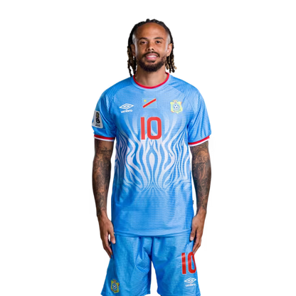 Congo DR National Football Team 2026 World Cup Jersey (Player Version/Match Version) — Midfielders: No.10 Theo BONGONDA, No.14 Noah SADIKI, No.15 Aaron TSHIBOLA / Milieux de terrain : Theo Bongonda, le n°14 Noah Sadiki et le n°15 Aaron Tshibola