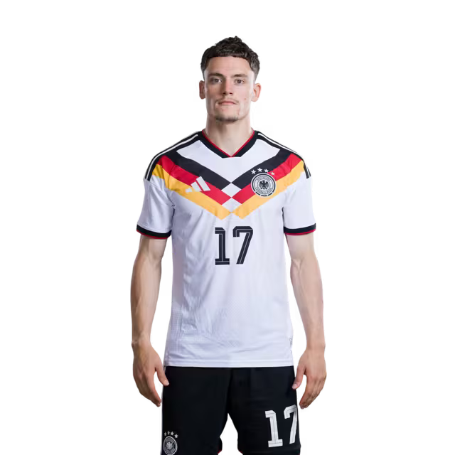 Trikot der deutschen Fußballnationalmannschaft für die Weltmeisterschaft 2026 (Spielerversion/Spielversion) — Mittelfeldspieler: Nr. 17 Florian Wirtz, Nr. 19 Leroy Sane, Nr. 20 Nadiem Amiri