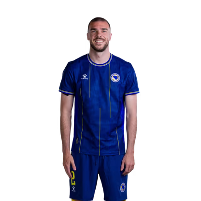 Bosnia and Herzegovina 2026 World Cup Jersey – Player Version – Match Version – Defenders: No. 2 Nihad MUJAKIĆ, No. 3 Dennis HADŽIKADUNIĆ, No. 4 Tarik MUHAREMOVIĆ / Odbrambeni igrači: Br. 2 Nihad MUJAKIĆ, Br. 3 Dennis HADŽIKADUNIĆ, Br. 4 Tarik MUHAREMOVIĆ
