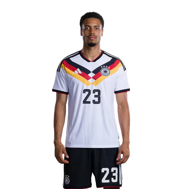 Trikot der deutschen Fußballnationalmannschaft für die Weltmeisterschaft 2026 (Spielerversion/Spielversion) – Mittelfeldspieler: Nr. 23 Felix Nmecha, Nr. 25 Assan Ouedraogo