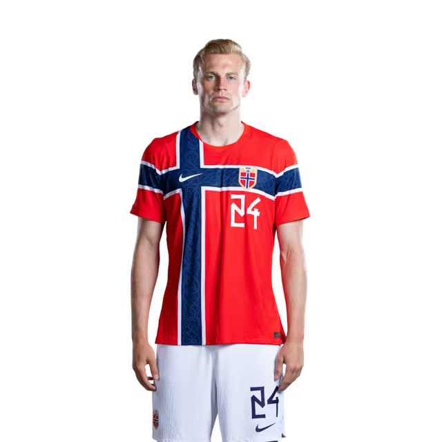 Norway National Football Team 2026 World Cup Jersey (Player Version/Match Version) — Defenders: No. 24 Sondre Langas, No. 25 Henrik Falchener / Forsvarere: Nr. 24 Sondre LANGAS, nr. 25 Henrik FALCHENER
