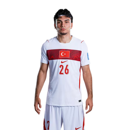 Türkiye 2026 Dünya Kupası Forması - Oyuncu Versiyonu - Forvetler: No. 21 Barış Alper YILMAZ, No. 24 Oğuz AYDIN, No. 26 Can UZUN