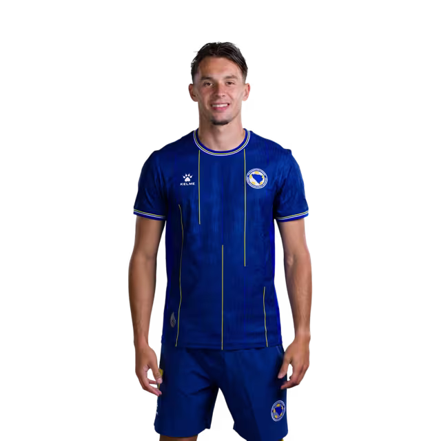 Bosnia and Herzegovina 2026 World Cup Jersey – Player Version – Match Version – Defenders: No. 5 Sead Kolašinac, No. 7 Amar Dedić, No. 18 Nikola Katić / Odbrambeni igrači: Br. 5 Sead KOLASINAC, Br. 7 Amar DEDIĆ, Br. 18 Nikola KATIĆ