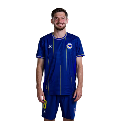 Bosnia and Herzegovina National Team 2026 World Cup Jerseys (Player and Match Versions) – Midfielders: No. 6 Benjamin Tahirović, No. 8 Armin Gigović, No. 13 Ivan Bašić / Vezisti: Br. 6 Benjamin TAHIROVIĆ, Br. 8 Armin GIGOVIĆ, Br. 13 Ivan BAŠIĆ