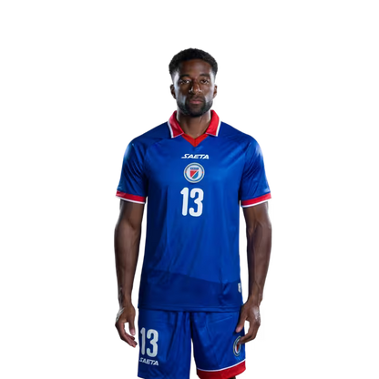 Mayo foutbòl koup di mond Ayiti 2026 vèsyon jwè vèsyon match - Defansè No.5 Hannes DELCROIX, No.8 Martin EXPERIENCE, No.13 Markhus LACROIX