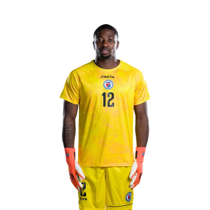Mayo foutbòl koup di mond Ayiti 2026 vèsyon jwè vèsyon match - Gadyen nimewo 1 Johny Placide, nimewo 12 Alexandre PIERRE, nimewo 23 Josue DUVERGER