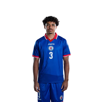 Mayo foutbòl koup di mond Ayiti 2026 vèsyon jwè vèsyon match la - Defansè No.2 Carlens ARCUS, No.3 Keeto THERMONCY, No.4 Ricardo Ade