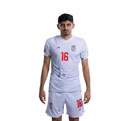 جام جهانی فوتبال ایران 2026 نسخه بازیکن نسخه مسابقه - هافبک شماره 14 سامان قدوس، شماره 15 روزبه چشمی، شماره 16 مهدی ترابی