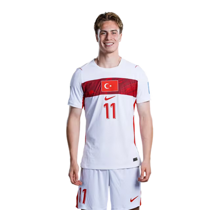 Türkiye 2026 Dünya Kupası Forması - Oyuncu Versiyonu - Forvetler: No. 11 Kenan YILDIZ, No. 17 İrfan Can KAHVECI, No. 19 Yunus AKGÜN