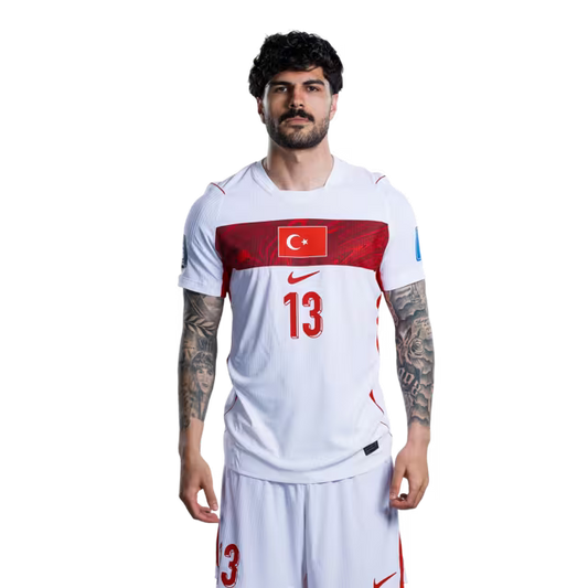 Türkiye 2026 Dünya Kupası Forması - Oyuncu Versiyonu - Maç Versiyonu - Defans: 13 Eren ELMALI, 14 Abdulkerim BARDAKCI, 15 Ozan KABAK